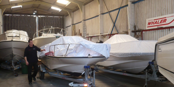 Service Boat Shed 600